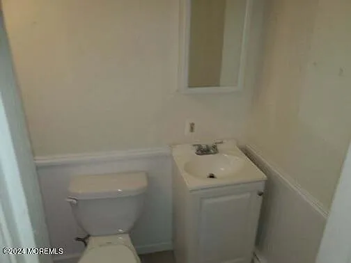 235 Bay Ave #23 — Photo 9