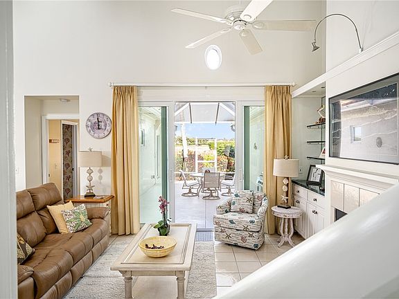 2nd image of 1524 Saint Davids Ln #1524