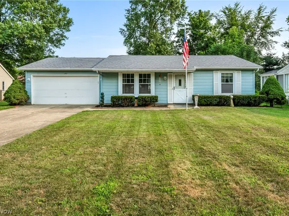451 Greenwood Ct, Elyria, OH 44035