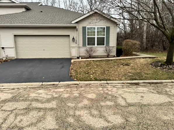 1126 N Oakwood Dr Unit 1126, Fox Lake, IL 60020