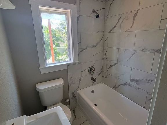 5th image of 633 8th St N APT 8