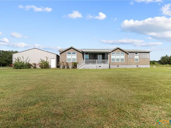 116 Fm 3131, Edna, TX 77957