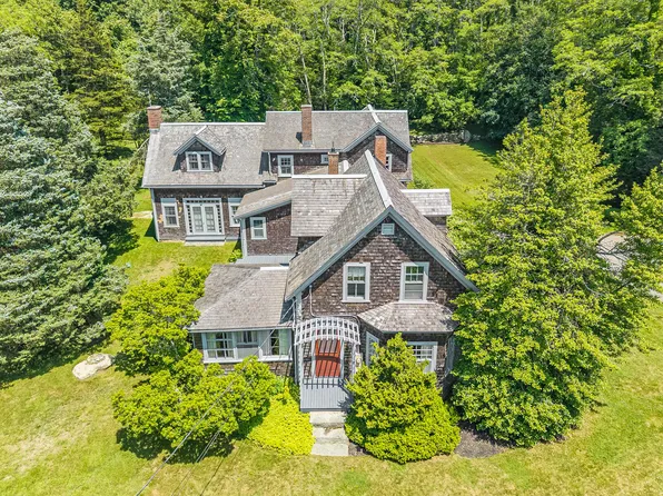 275 W Falmouth Highway, Falmouth, MA 02540