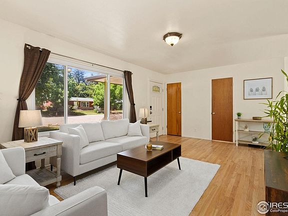 5th image of 1408 Hillcrest Dr