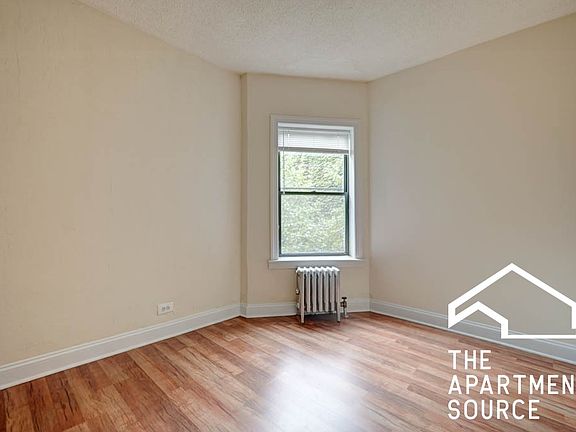 4th image of 1746 N Humboldt Blvd #302