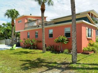2219 Avenue C, Bradenton Beach, FL 34217