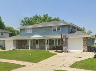 634 E College Ave #636, Waukesha, WI 53186