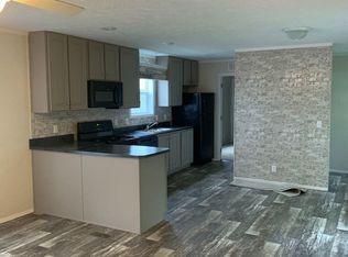 14210 Telegraph Rd #26J, Flat Rock, MI 48134