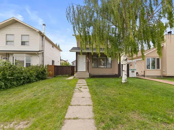 84 E Martindale Close NE, Calgary, AB T3J 2T9