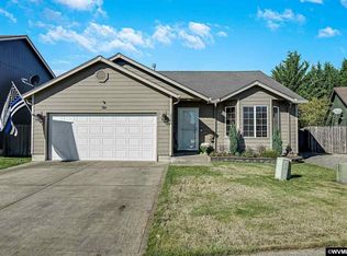 2245 Wildflower Ct, Stayton, OR 97383