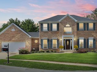 527 Arbor Meadow Dr, Ballwin, MO 63021