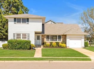 3473 Heather Ln, Wantagh, NY 11793