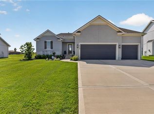 18702 Theden St, Spring Hill, KS 66083