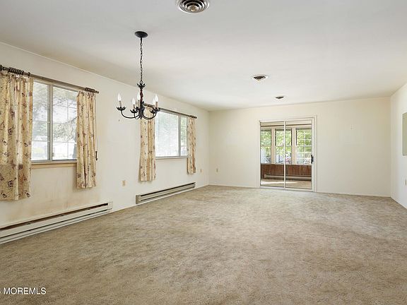 4th image of 23 Easton Drive #61