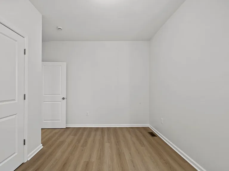 18 Charles St #1 — Photo 8