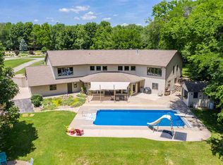 4047 W Overlook Rd NE, Iowa City, IA 52240