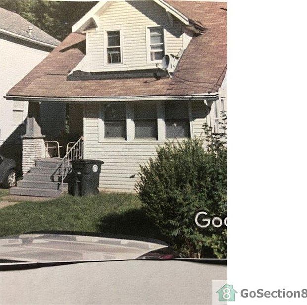 1st image of 1039 6th Ave