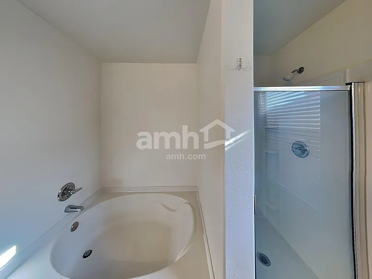 18541 W Valerie Dr — Photo 12