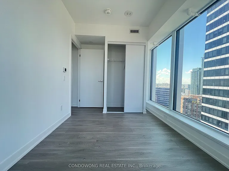 8 Wellesley St W #4109 — Photo 10