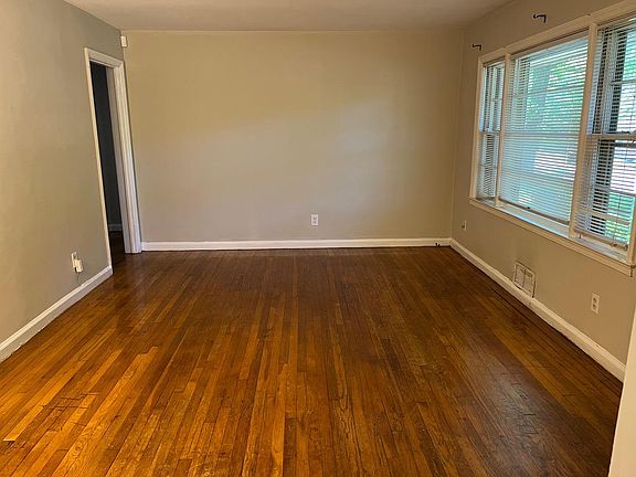 5th image of 2832 Monticello Pl