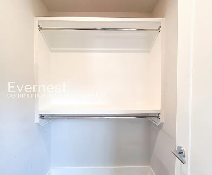 336 Queen Ave — Photo 11