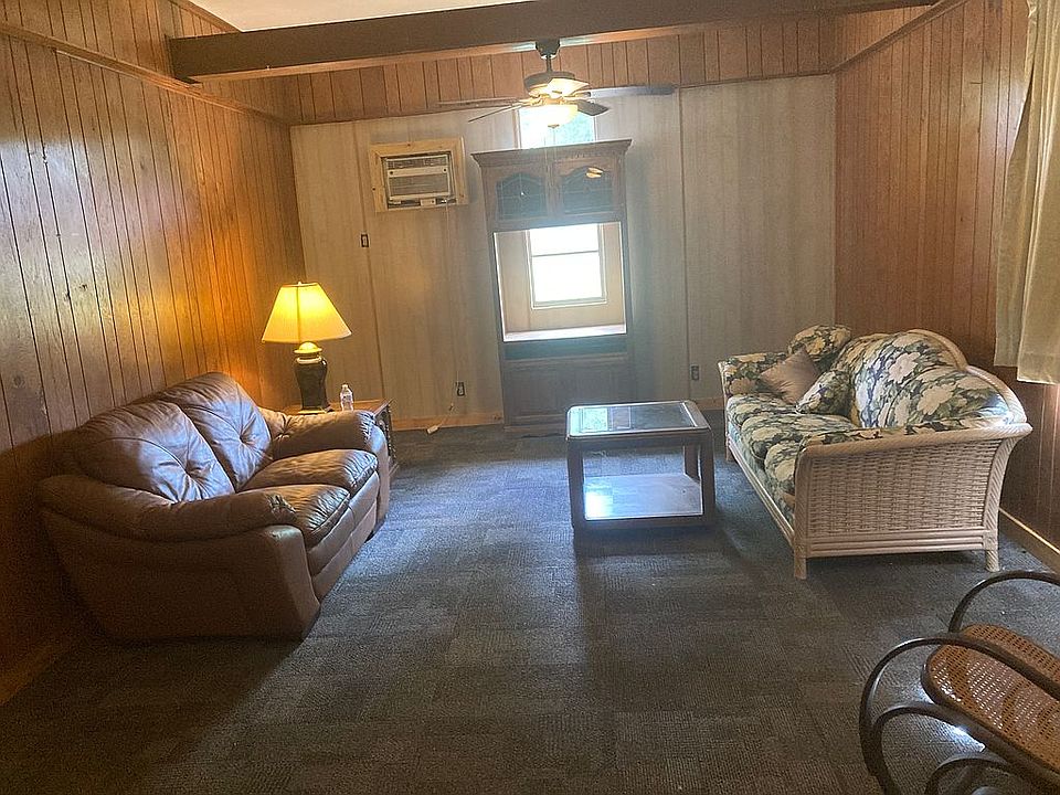 1st image of 524 Vann Dr