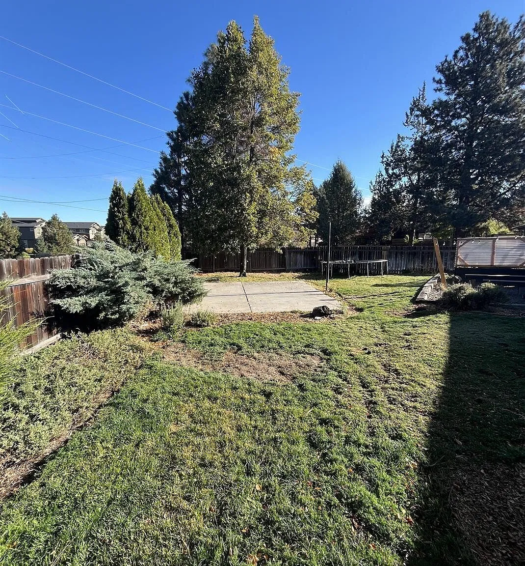 3 bed, 1318 sqft, $3,200 — Photo 3