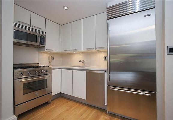 3rd image of 110 Central Park #2G