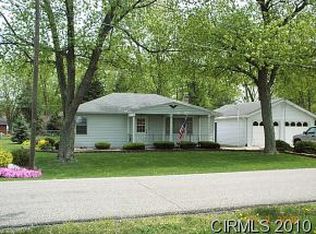 604 W Jackson St, Sweetser, IN 46987