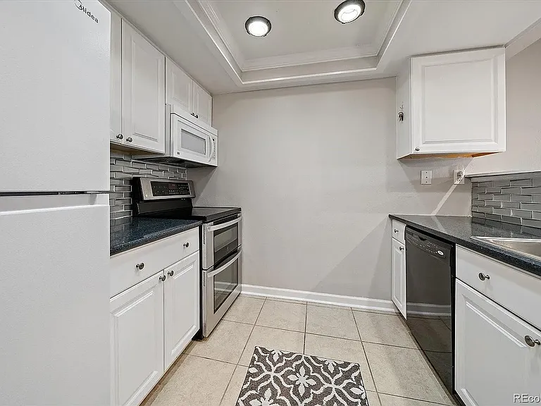 14120 E Temple Dr #Y04 — Photo 3