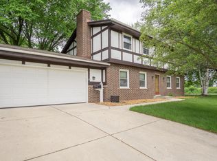 515 Elm St, Grafton, WI 53024