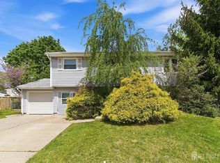 1363 Peoria Pl, North Brunswick, NJ 08902