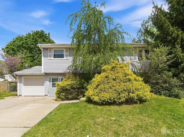 1363 Peoria Pl, North Brunswick, NJ 08902