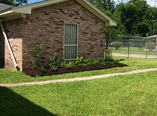 1402 W Donovan St, Houston, TX 77091