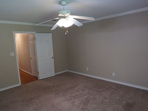 5th image of 3750 Firestone Blvd