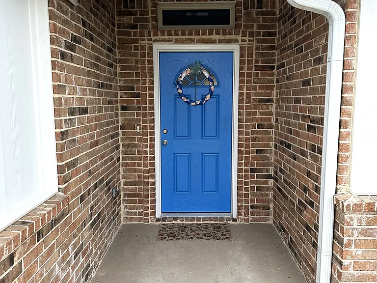 5202 White Rose Dr — Photo 3