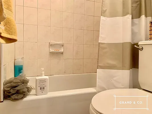 Rented by Grand & Co. | media 10