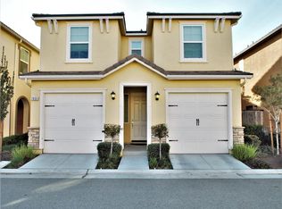 7035 N Oratorio Dr, Fresno, CA