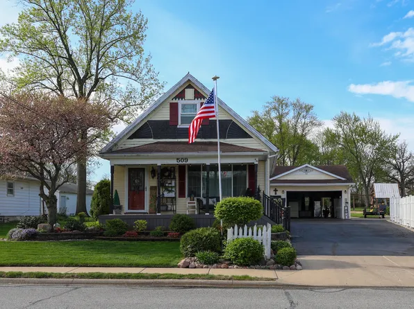 509 W North St, Crown Point, IN 46307