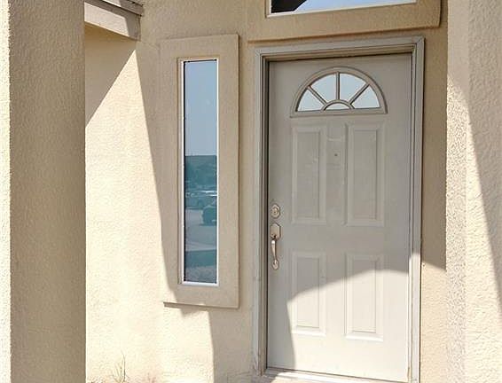 3rd image of 14037 Tierra Yukon Ln