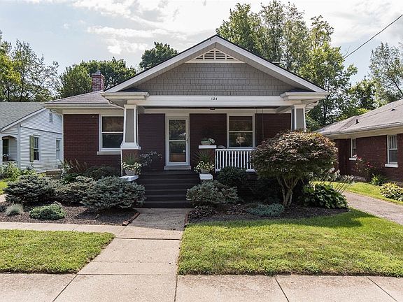 3rd image of 124 Bassett Ave