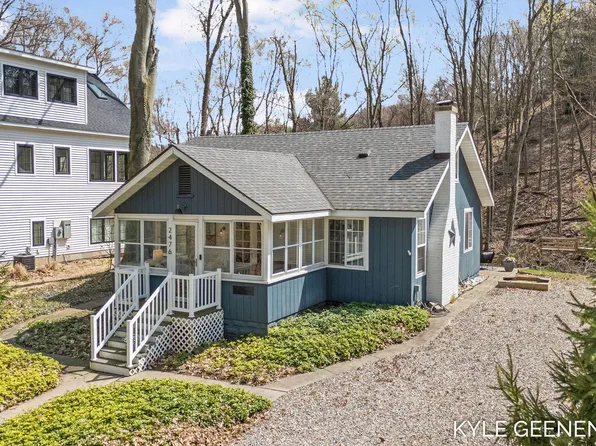 2476 Eagle Ln, Holland, MI 49424