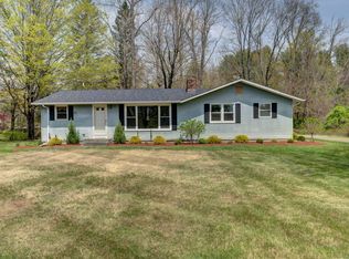 18 Huntington Rd, Scotland, CT 06264