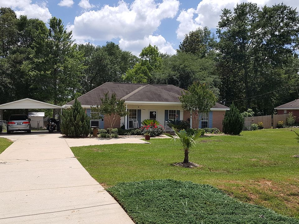 front view on Salco Road