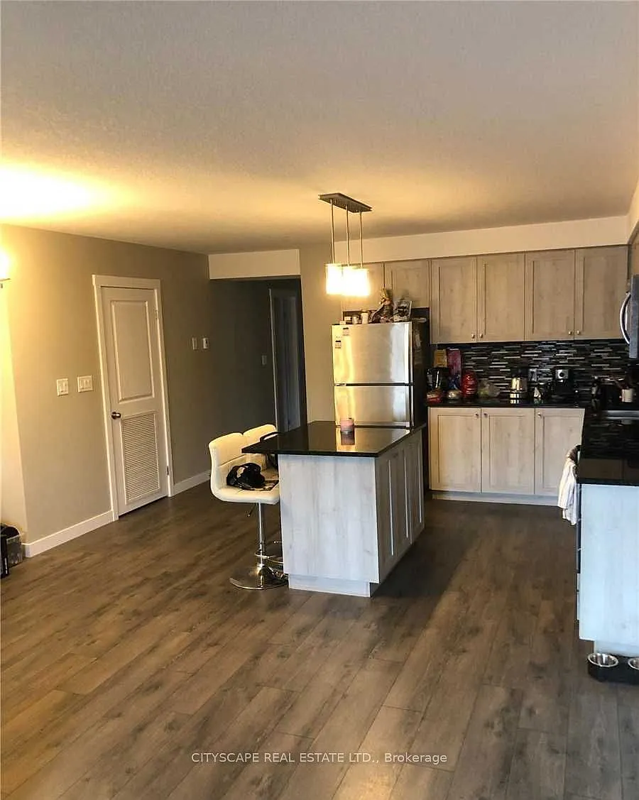 2 bed, $2,200 — Photo 4