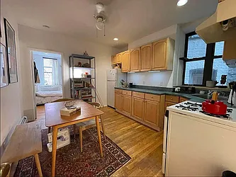 Rented by KNOCKKNOCK LLC