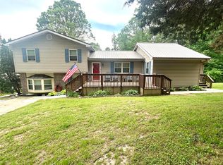 642 E Long Hollow Rd, Rock Spring, GA 30739