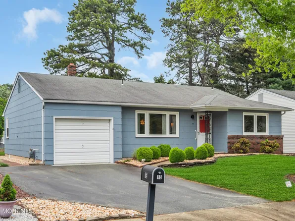 15 Beaverbrook Drive, Toms River, NJ 08757
