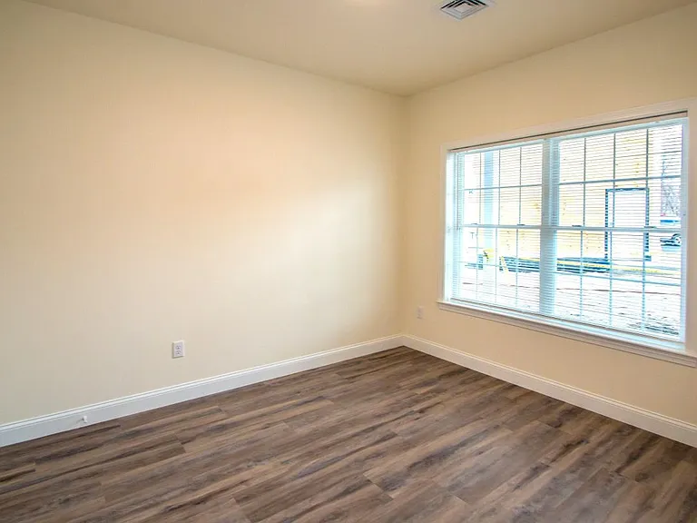 30 Alpine Place Dr #104 — Photo 9