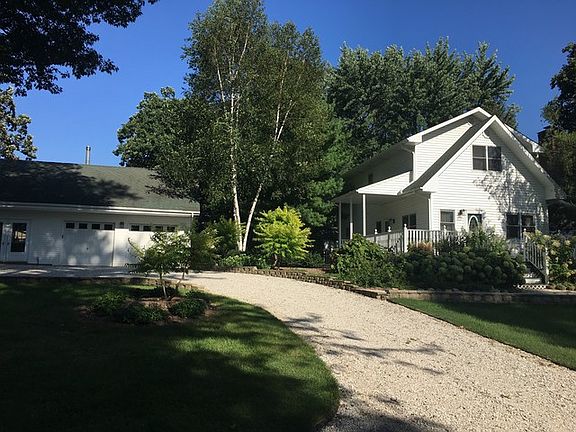2nd image of 35057 N Grant Ave